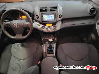 Toyota RAV4 — 12
