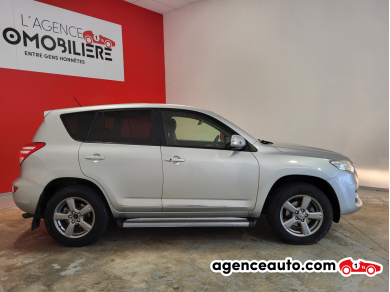 Toyota RAV4 — 8