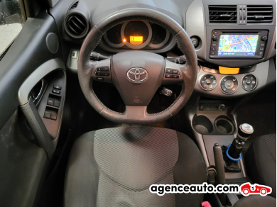 Toyota RAV4 — 13