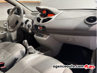 Renault Twingo — 13