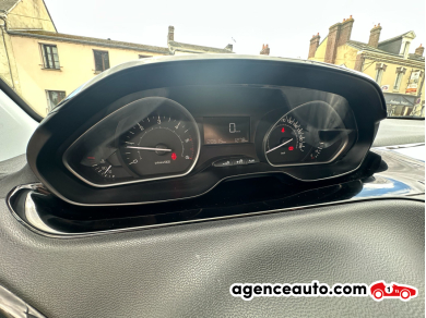 Peugeot 208 — 23