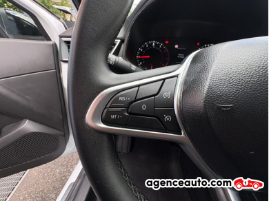 Renault Clio — 20