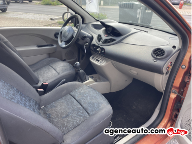 Renault Twingo — 10
