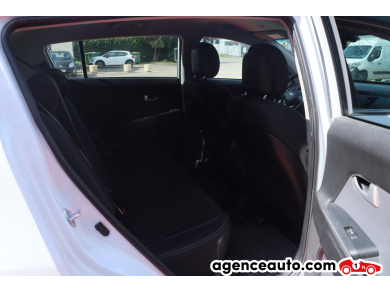 Kia Sportage — 19