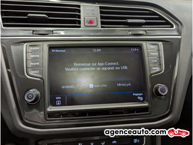 Volkswagen Tiguan — 18