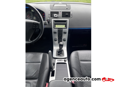 Volvo S40 — 23
