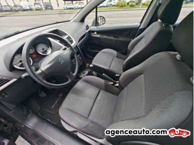 Peugeot 207 — 11