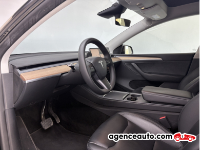 Tesla Model Y — 10