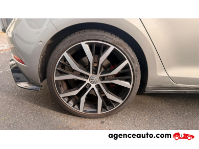 Volkswagen Golf — 24