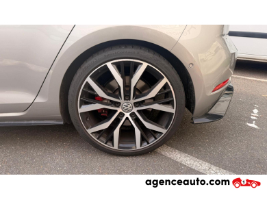 Volkswagen Golf — 25