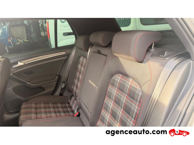Volkswagen Golf — 27