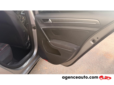 Volkswagen Golf — 15