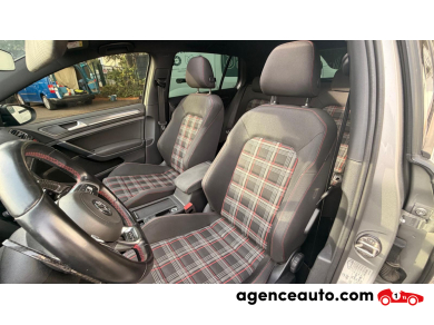 Volkswagen Golf — 10