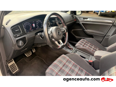 Volkswagen Golf — 9