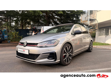 Volkswagen Golf — 3