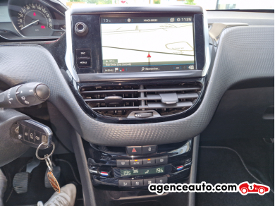 Peugeot 2008 — 14