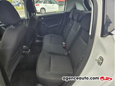 Peugeot 208 — 15
