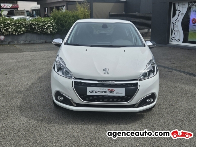 Peugeot 208 — 3