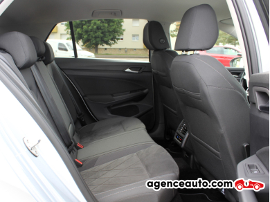 Volkswagen GOLF VIII — 12