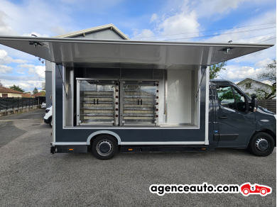 Renault Master — 9