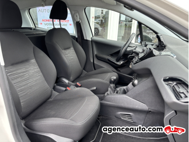 Peugeot 208 Affaire — 15