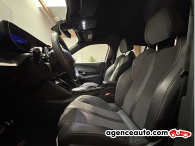 Peugeot 2008 — 12