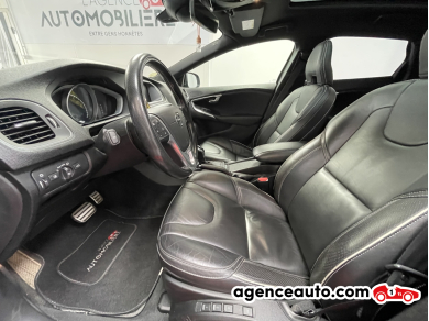 Volvo V40 — 15