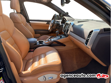 Porsche Cayenne — 17