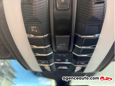 Porsche Cayenne — 21