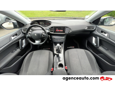 Peugeot 308 SW — 14