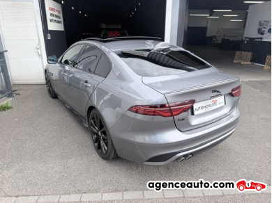 Jaguar XE — 32