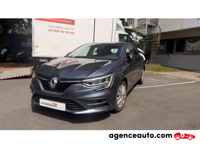Renault Megane — 3