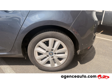 Renault Megane — 19