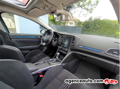 Renault Megane Estate — 12