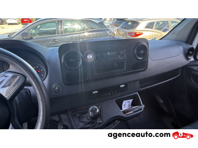 Mercedes Sprinter — 14