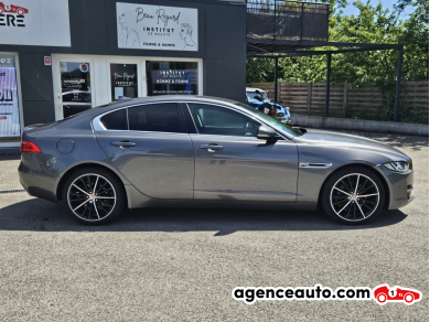 Jaguar XE — 10