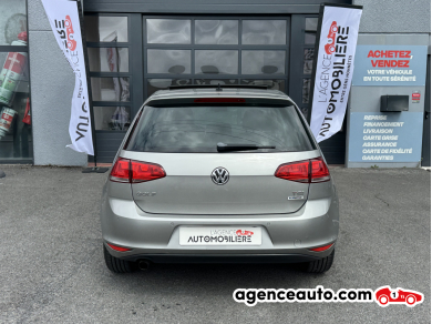 Volkswagen Golf — 5