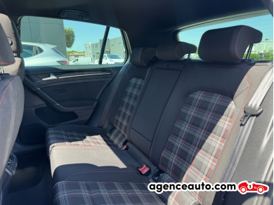 Volkswagen Golf — 18