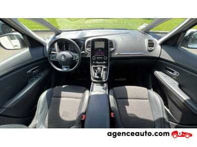 Renault Scenic — 12