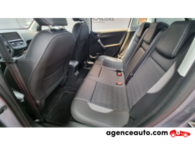 Peugeot 2008 — 17