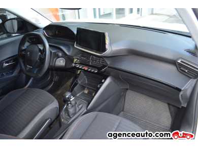Peugeot 2008 — 12