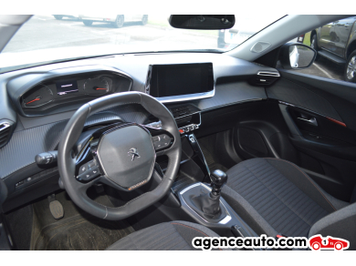 Peugeot 2008 — 17