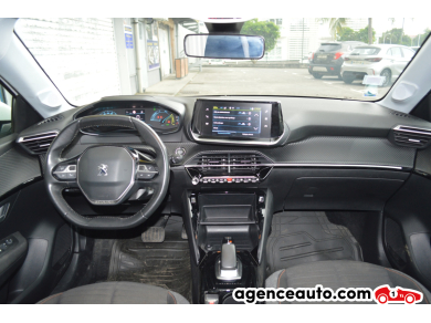 Peugeot e-208 — 9