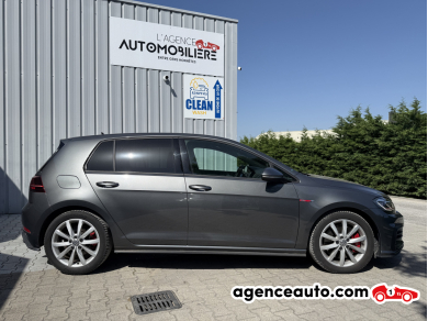 Volkswagen Golf — 2