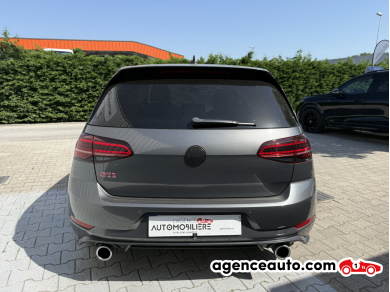 Volkswagen Golf — 4