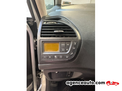 Citroen Grand C4 Picasso — 28