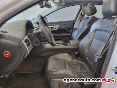 Jaguar XF — 11