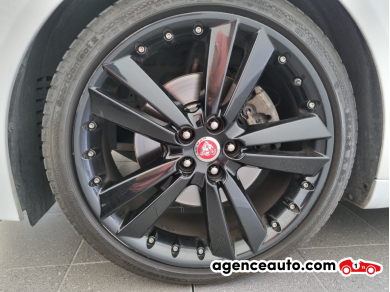 Jaguar XF — 33