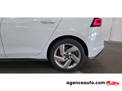 Volkswagen Golf — 33