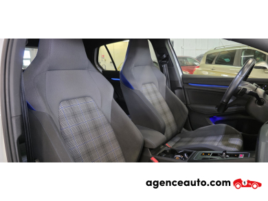Volkswagen Golf — 24